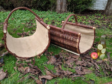 Charger l'image dans la galerie, Panier à bois porte-bûches en osier brut renforcé
